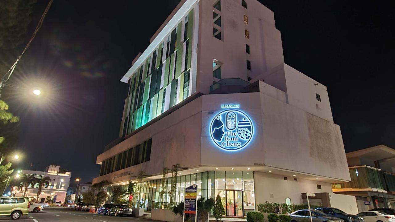 Hotel Swan Garden 4*